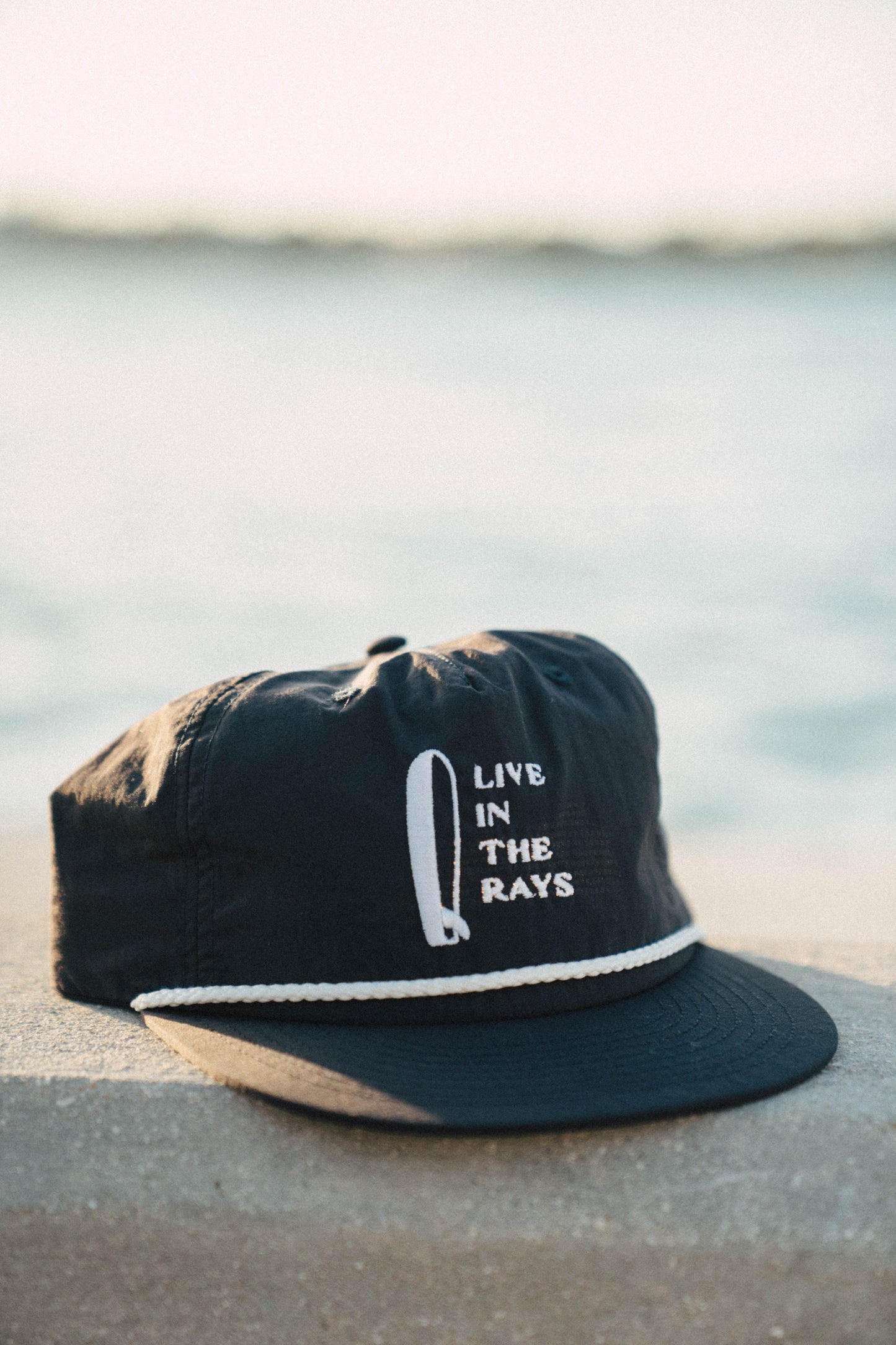 Gorra Live in the Rays Surf Rope 
