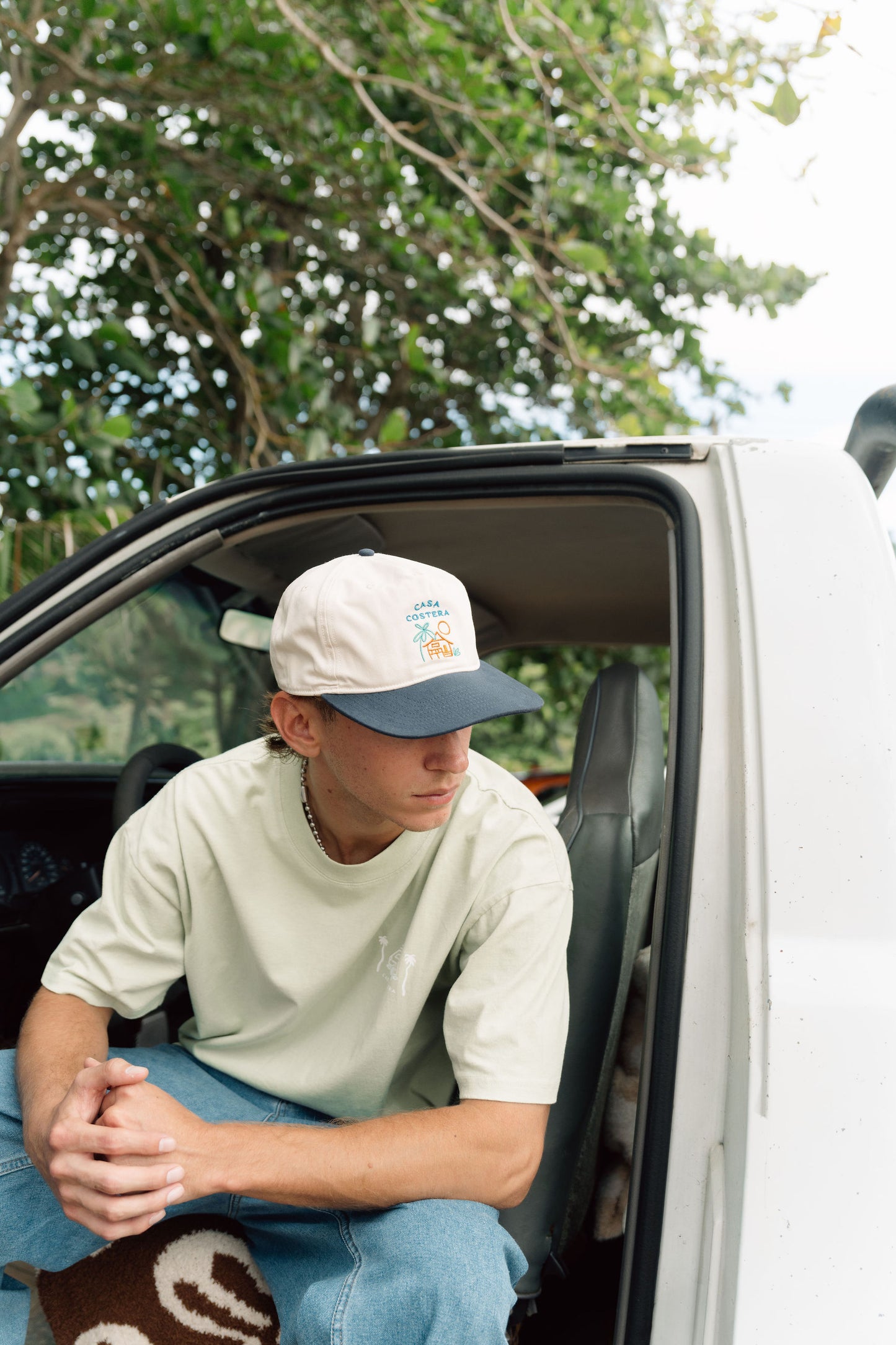 Tu Casa Two Tone Hat